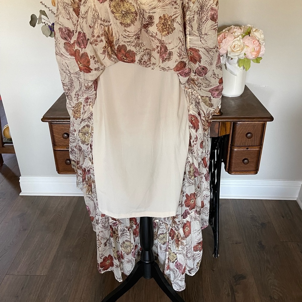 Mossimo Ladies Feminine and flowy dress - Picture 10 of 11